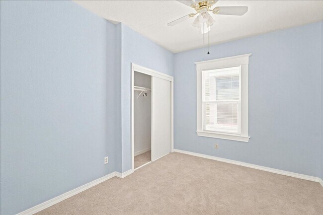 Building Photo - 414 S St