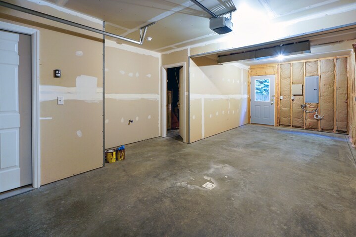 Building Photo - 17 Silver Creek Dr