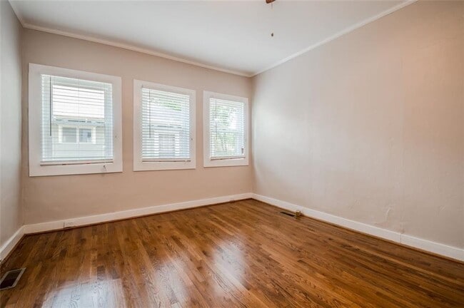 Building Photo - 1143 Gracewood Ave SE