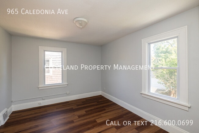 Building Photo - 965 Caledonia Ave