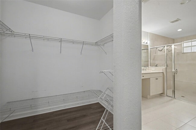 Building Photo - 8296 NW 128th Ln