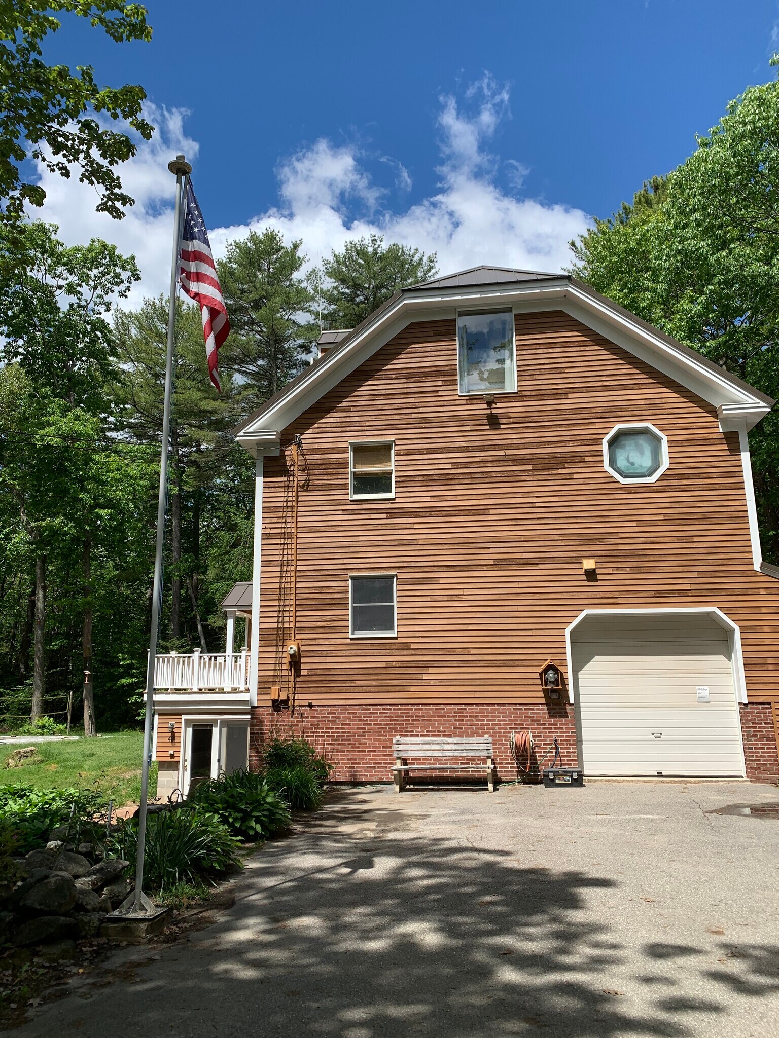 Building Photo - 48 Pine St