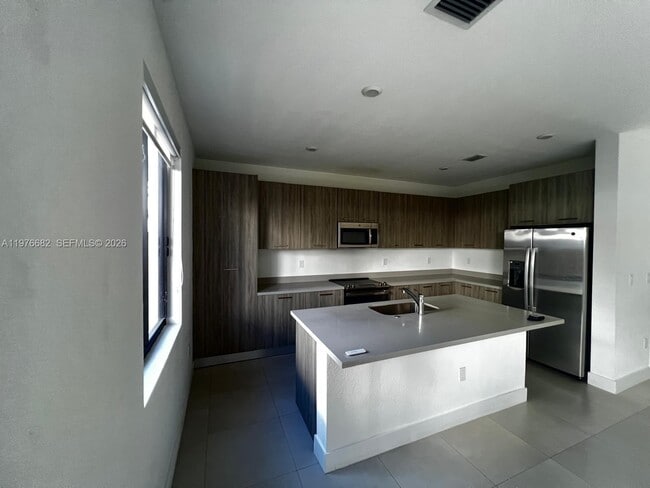 Building Photo - 13644 SW 157th Ct