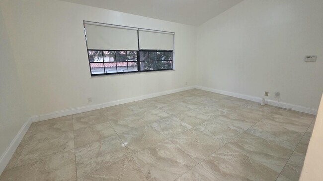 Building Photo - 7743 La Mirada Dr