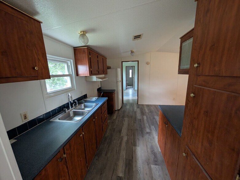 Building Photo - 956 Southern Ave