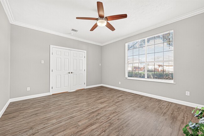 Building Photo - 14015 Wheatbridge Dr