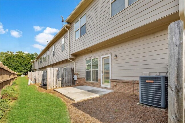 Building Photo - 2187 Oakland Grove Pl