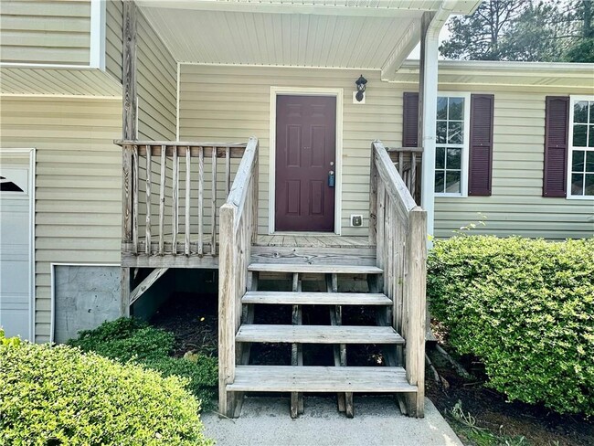 Building Photo - 380 River Trace Dr