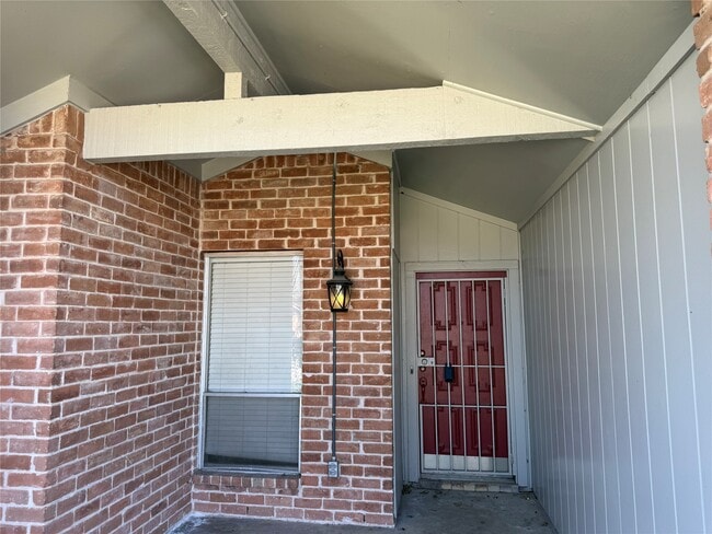 Building Photo - 13726 Rampchester Ln