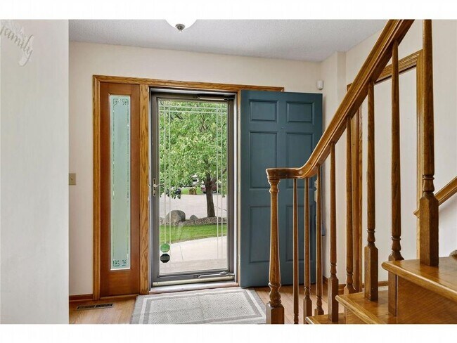 Building Photo - 3317 Oxford Alcove