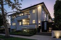 Building Photo - 717 N Orlando Ave