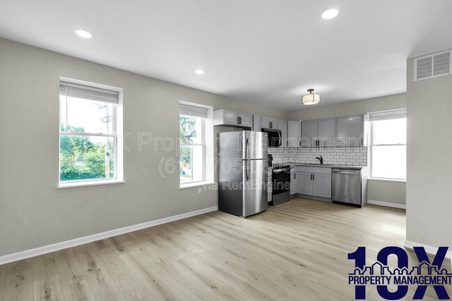 Building Photo - 1213 E Whittier St