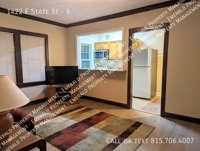 Building Photo - 1422 E State St