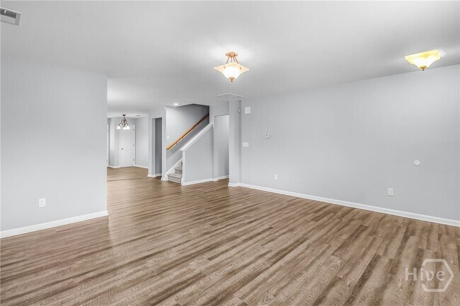 Building Photo - 307 Grasslands Dr