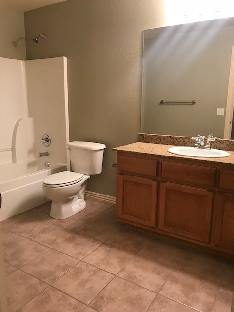 Building Photo - 282 Copper Oaks Dr