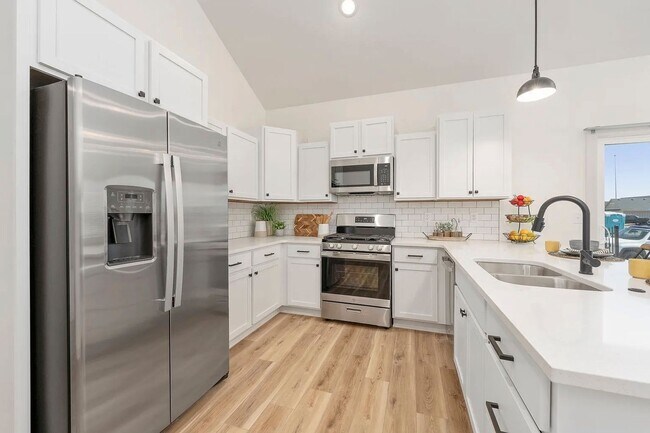 Building Photo - Brand New Townhome in Goddard, KS!!