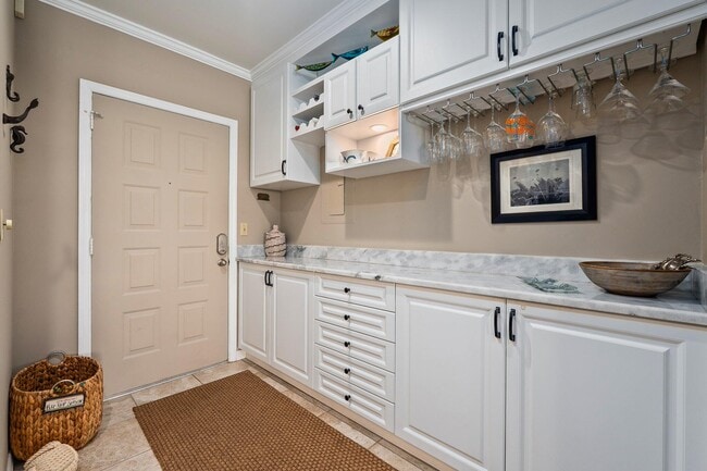 Building Photo - 1630 Seaway Dr