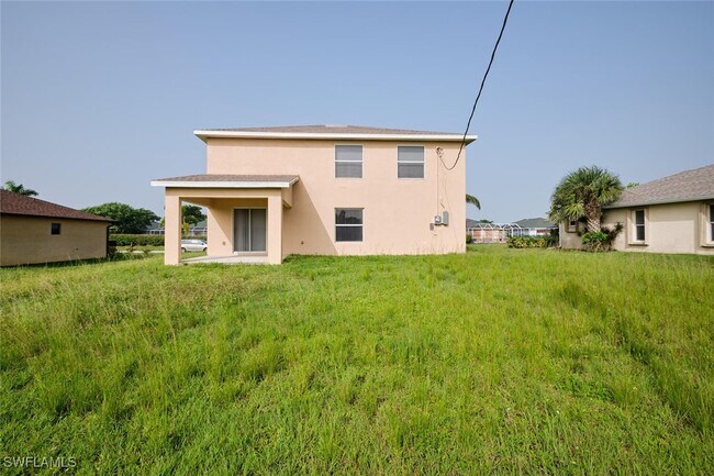 Building Photo - 1707 SW 4th Pl
