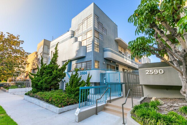 Primary Photo - 2584 S Centinela Ave