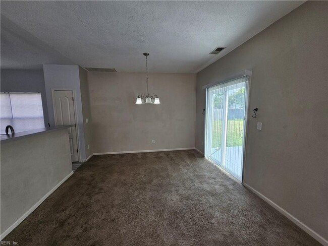 Building Photo - 3604 Pasture Cove