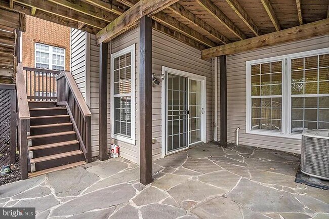 Building Photo - 24689 Siltstone Square