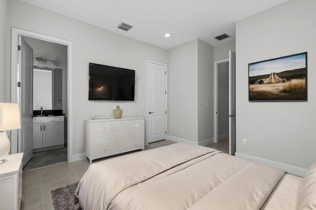 Building Photo - 14200 Lacebark Ln