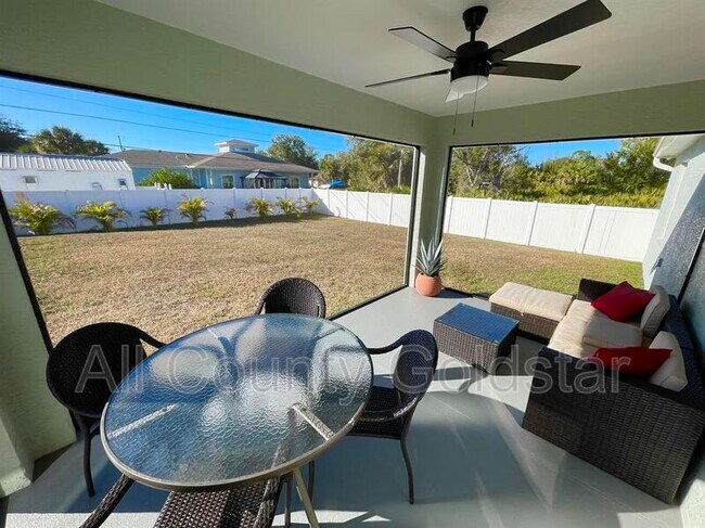 Building Photo - 6253 Magee St