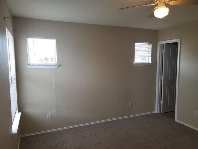 Building Photo - 13704 Harris Ridge Blvd