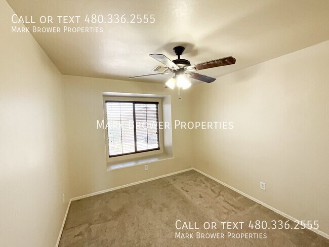 Building Photo - 396 E Bradstock Way