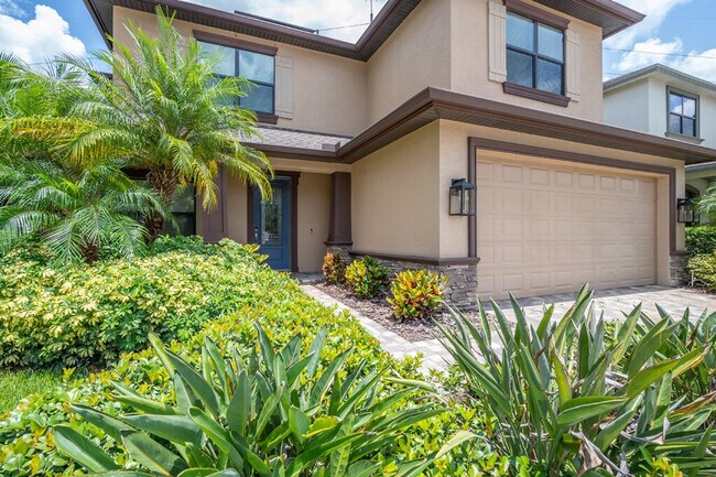 Building Photo - 10261 Blossom Trail