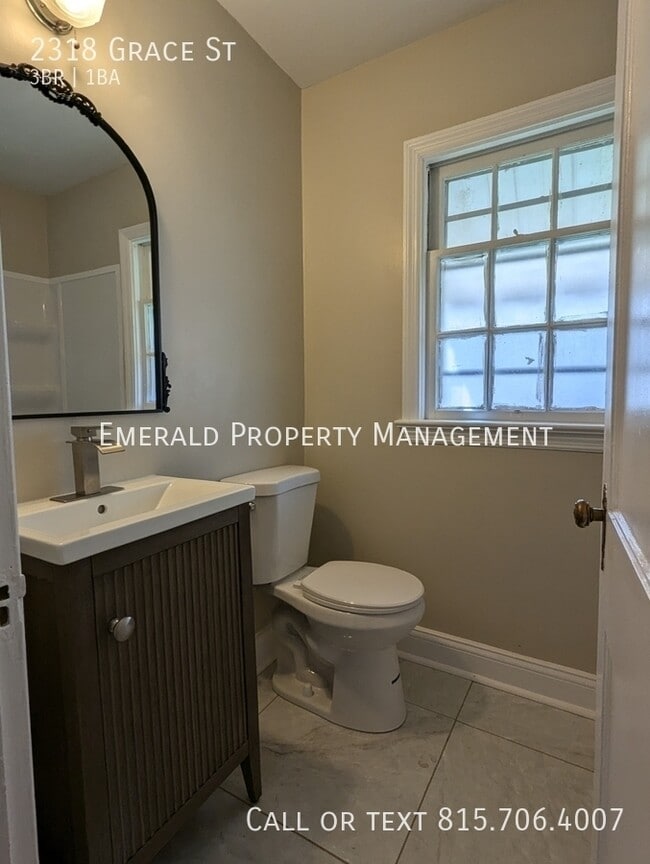 Building Photo - 2318 Grace St