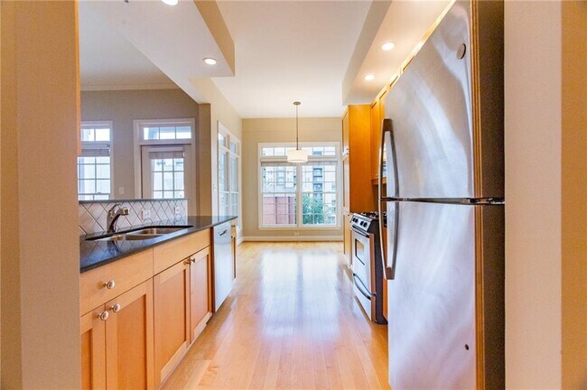Building Photo - 50 Biscayne Dr NW