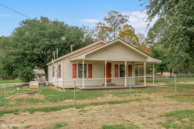 Building Photo - 339 Princeton Rd