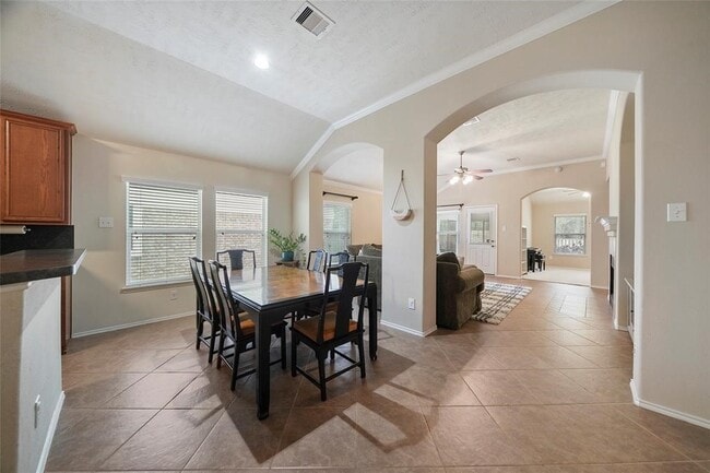 Building Photo - 14411 Dakota Bend Dr