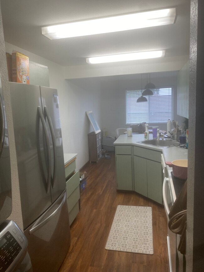 Building Photo - 20161 Vikings Crest NE