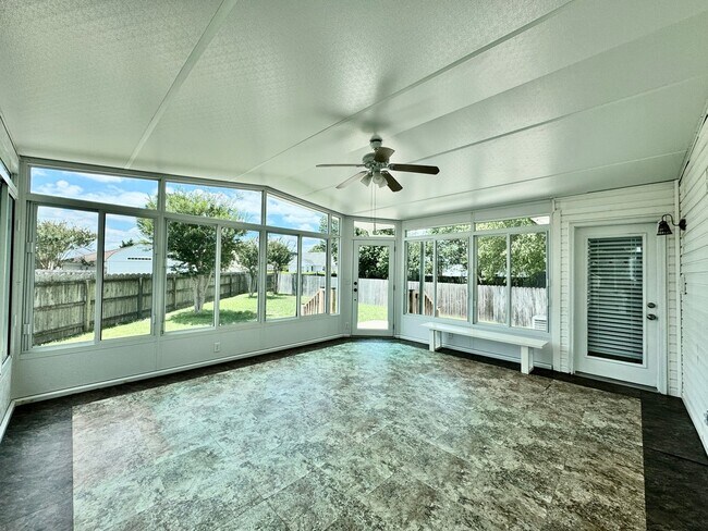Building Photo - 2309 Cornstalk Ct