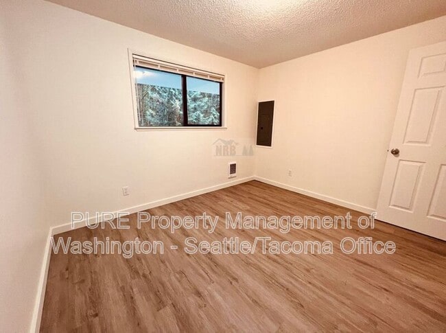 Building Photo - 6313 151st St NW