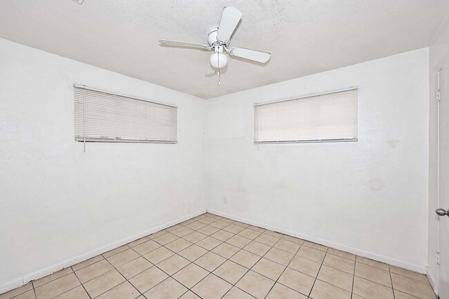 Building Photo - 8806 N 30th Ave