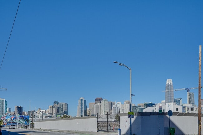 Building Photo - 655 5th St