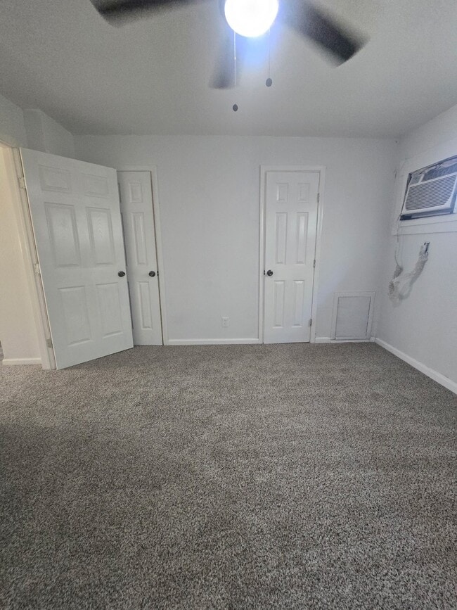 Building Photo - 2518 Lidstone St