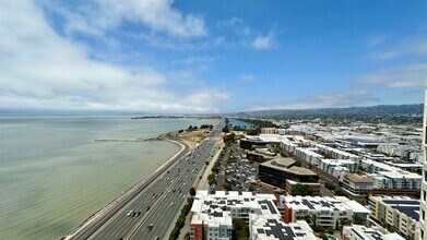Building Photo - GORGEOUS Views from the 29th Floor in this...