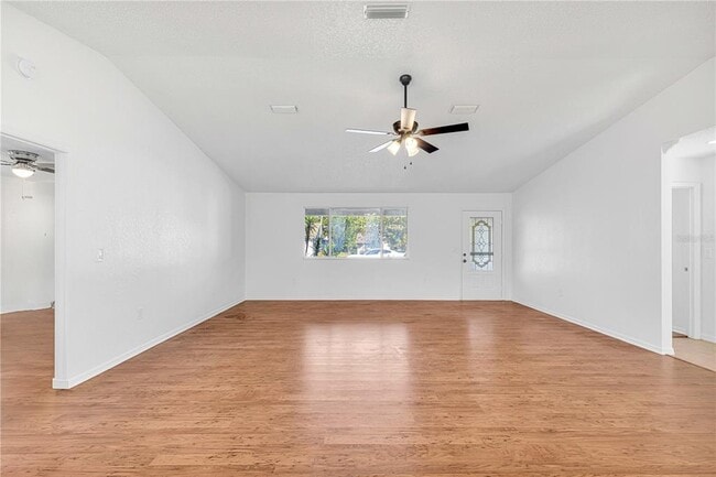 Building Photo - 10962 SW 81st Ave