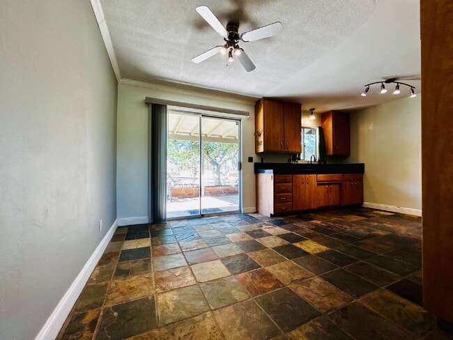 Building Photo - Spacious 2 bd, 2 ba with attached finished garage