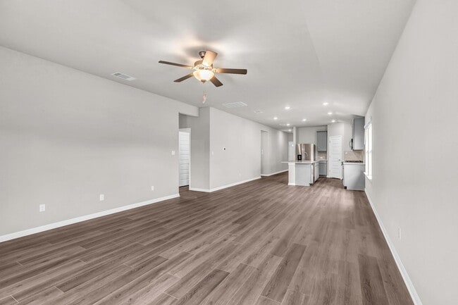 Building Photo - 386 El Capitan Lp