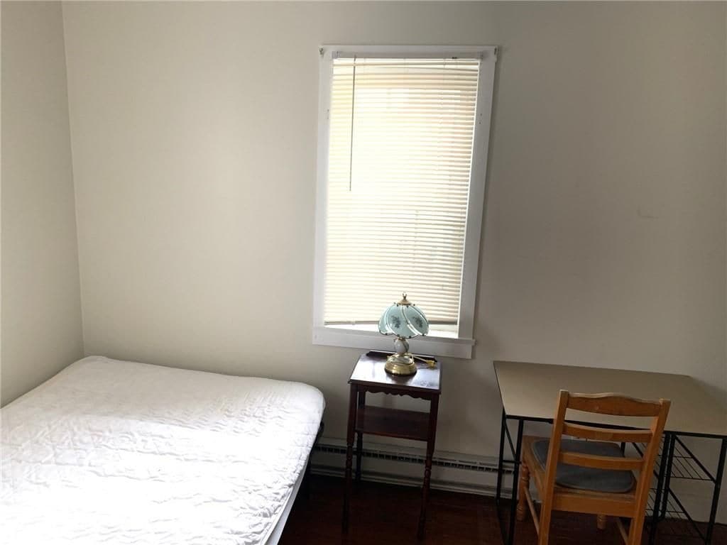 Building Photo - 42 Lee Ave