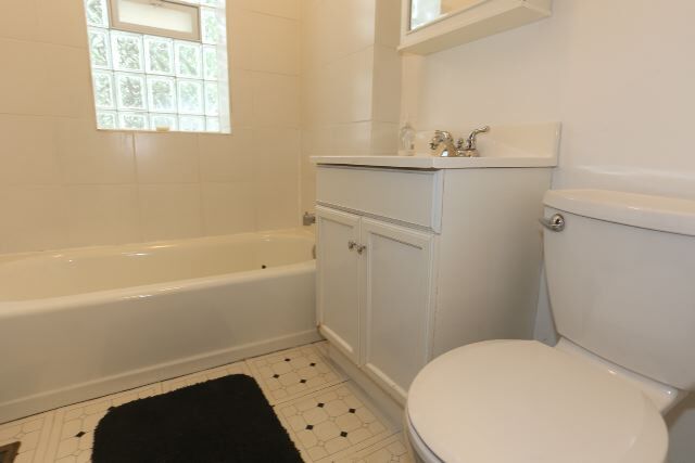 Building Photo - 3506 W Grace St