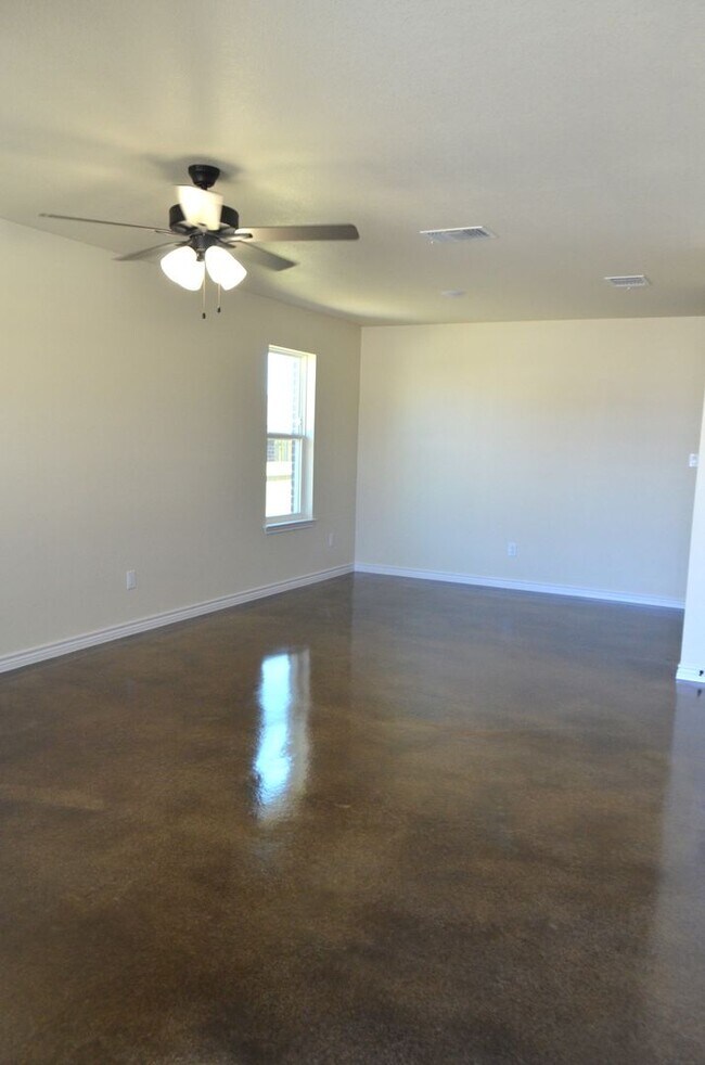Building Photo - 1007 Cline Dr