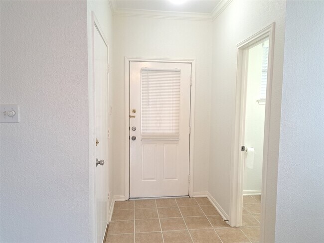 Building Photo - 13134 Stratford Skies Ln