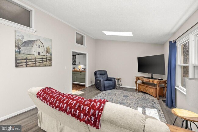 Building Photo - 13410 Wilderness Park Dr
