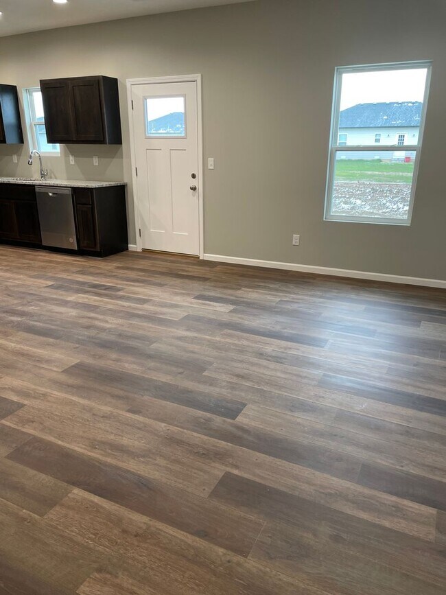 Building Photo - Brand New 4 bed 2 bath 2 Car Garage! 1/2 off 1st Months Rent!!